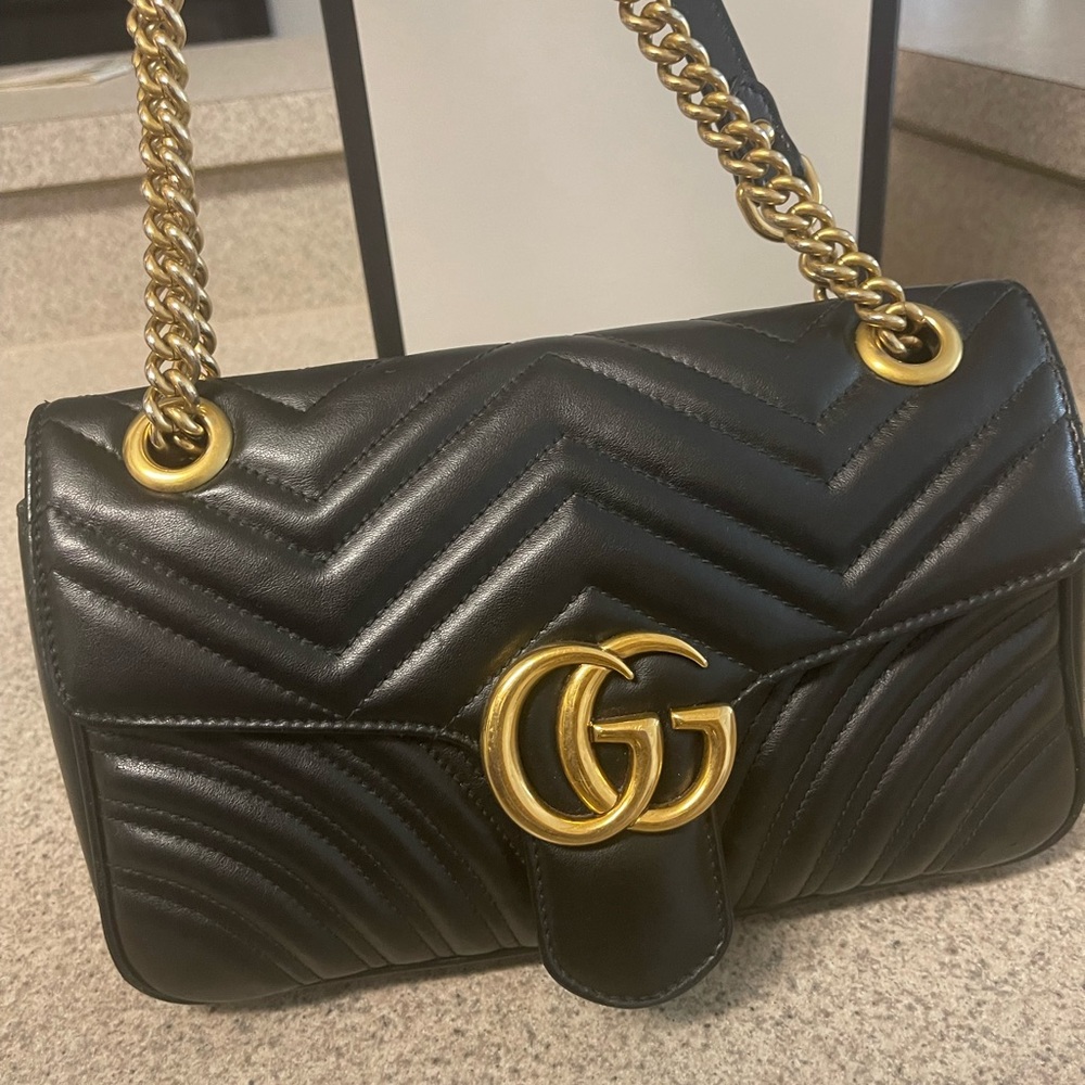 Gucci Calfskin Matelasse Small GG Marmont Shoulder Bag Black.